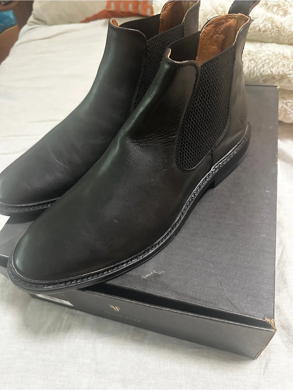 Frye Paul Chelsea Boots | Men’s 10.5M | Black Leather | New in Box